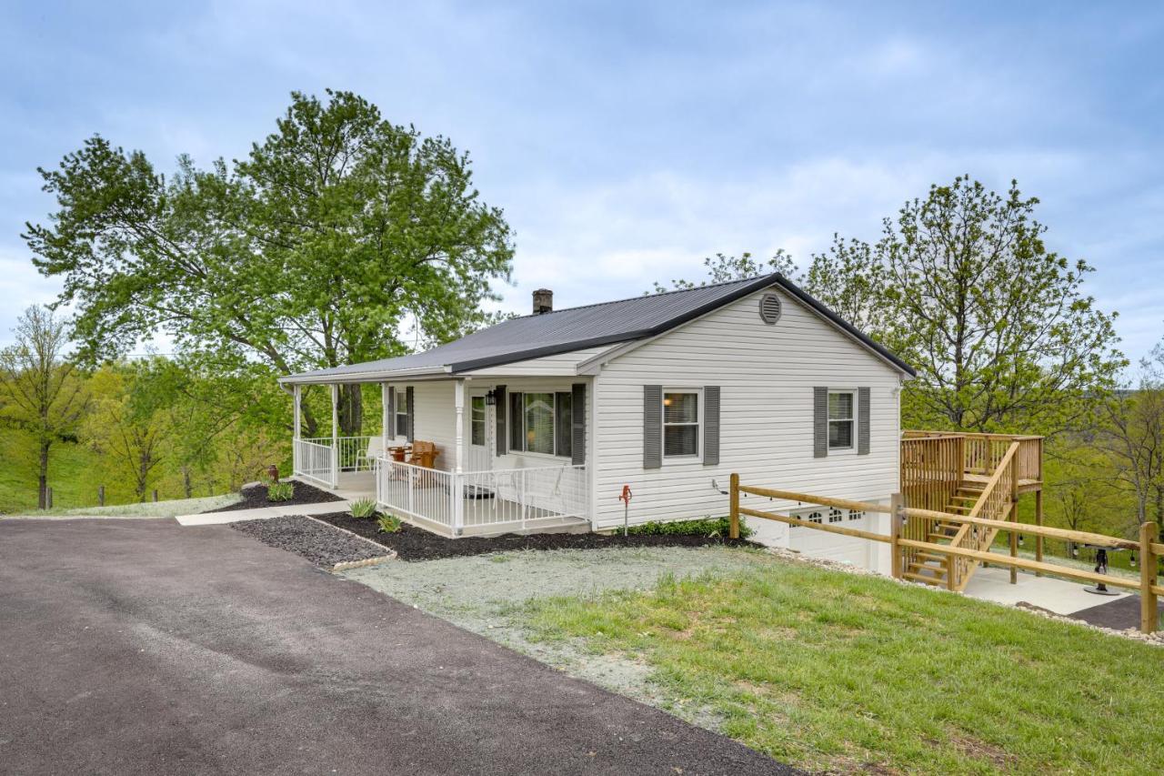 Vila Cozy Kentucky Retreat - Deck, Near Ark Encounter! Dry Ridge Exteriér fotografie